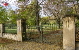 Karačonji Estate